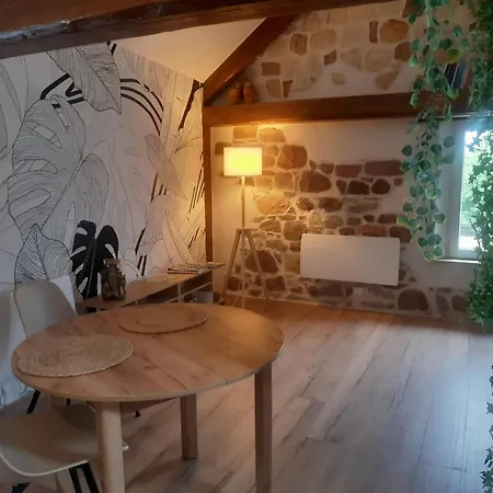 De L'ancienne Forge Vendégház *